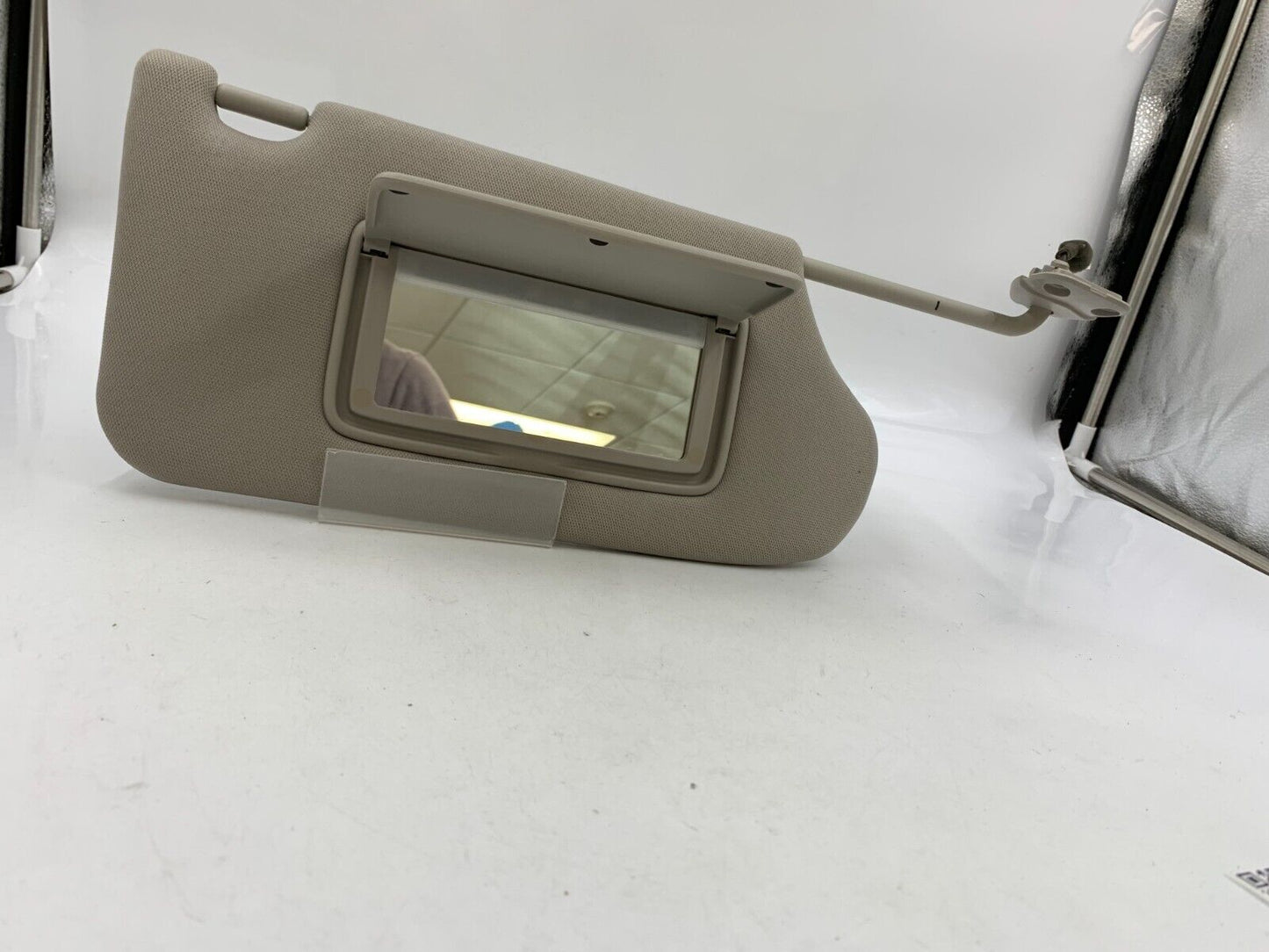 2013-2018 Nissan Altima Passenger Sun Visor Sunvisor Gray Illumination E02B43061