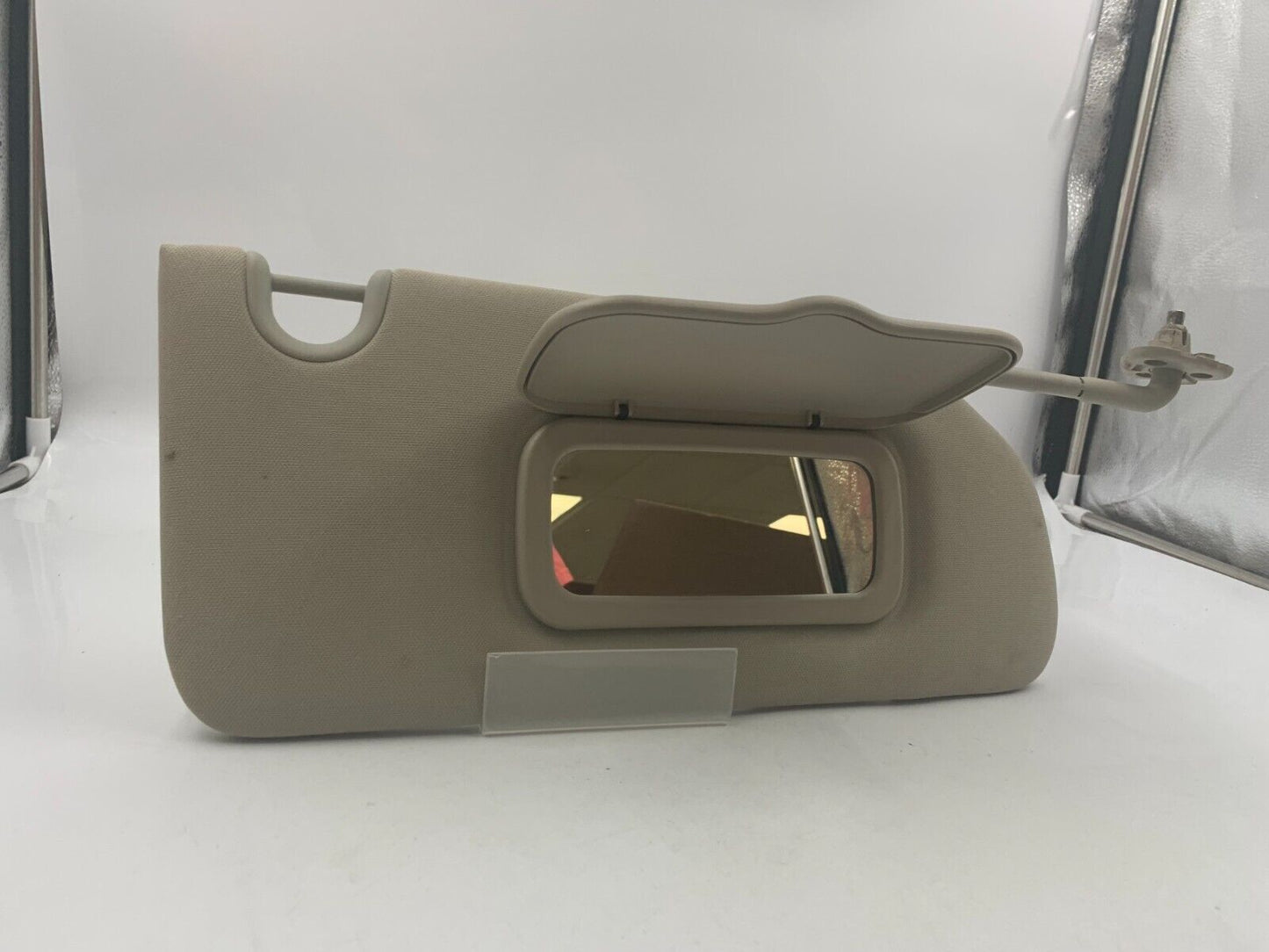 2006-2011 Buick Lucerne Passenger Sun Visor Sunvisor Tan OEM G01B52051