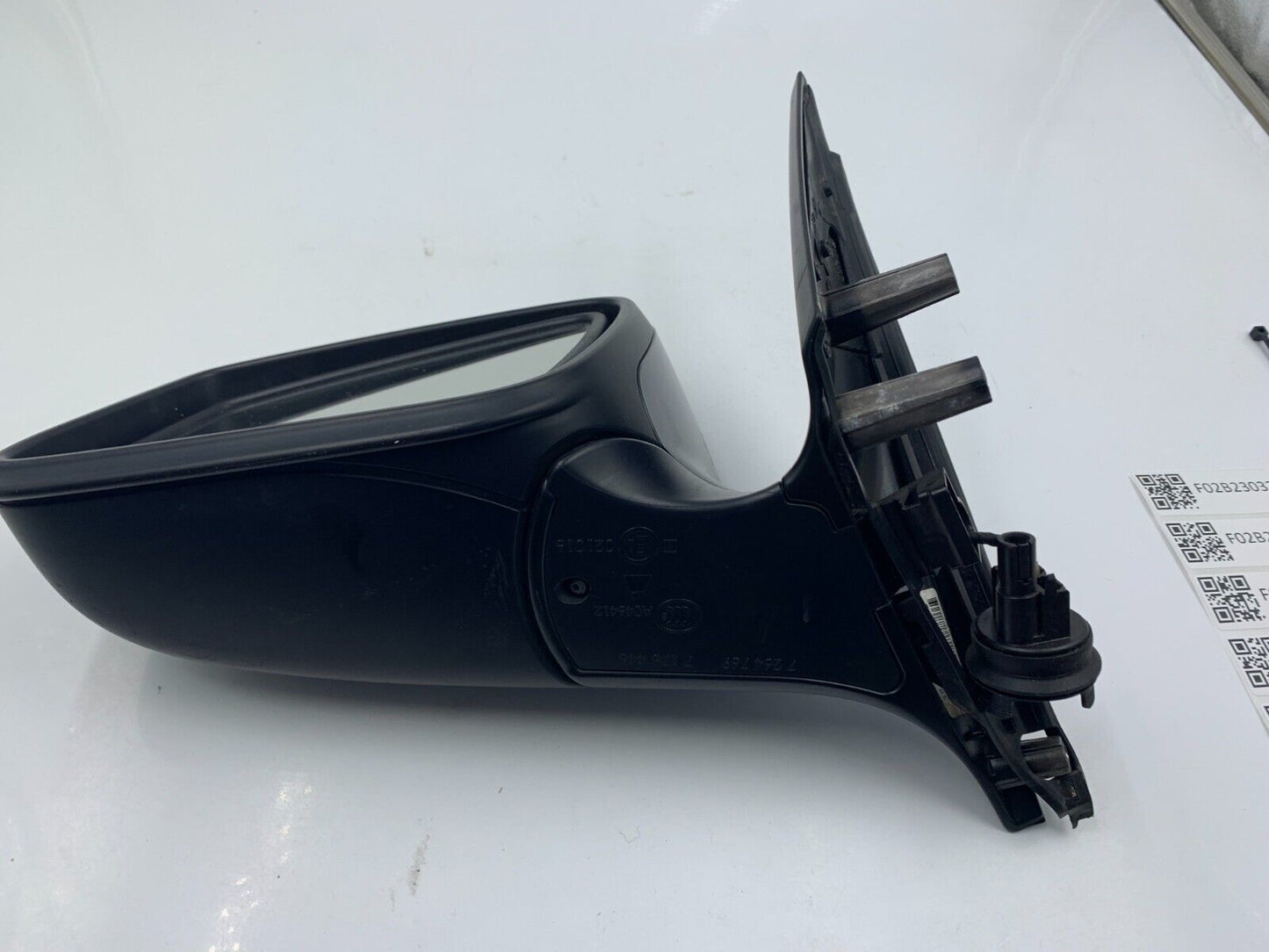 2011-2012 BMW 740i Driver Side View Power Door Mirror Black OEM F02B23023