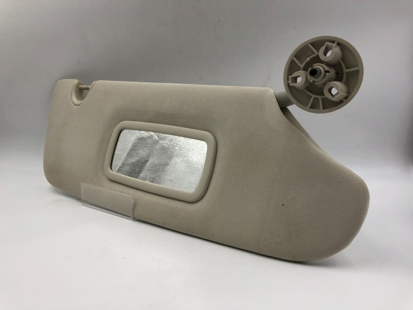 2005-2007 Chrysler 300 Passenger Sun Visor Sunvisor Beige OEM I03B21022