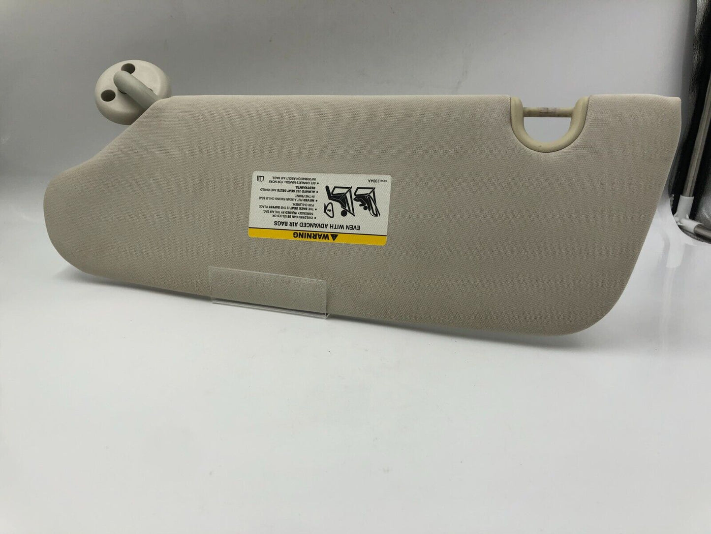 2005-2007 Chrysler 300 Passenger Sun Visor Sunvisor Beige OEM I03B21022