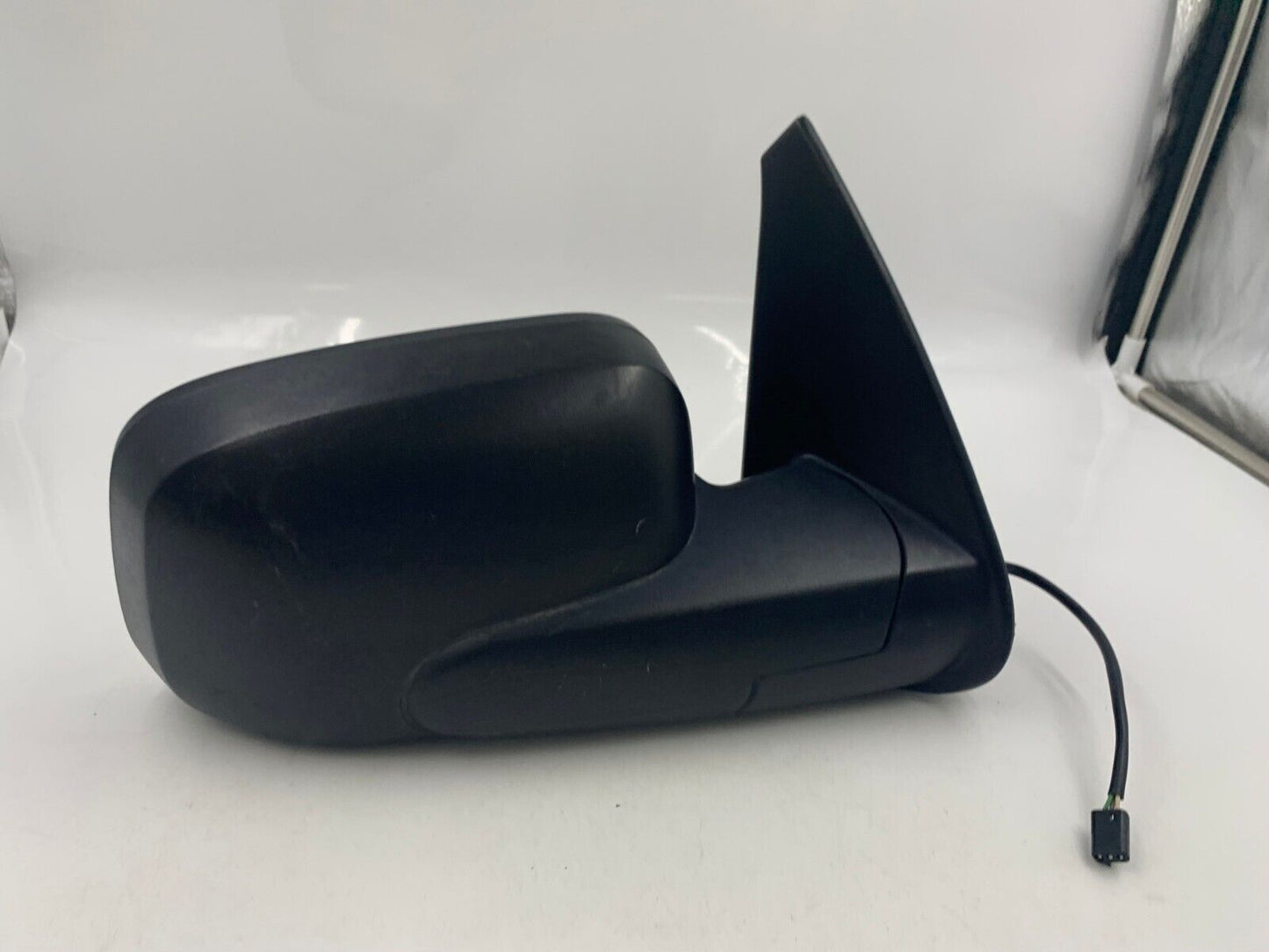 2006-2011 Chevrolet HHR Passenger Side View Power Door Mirror Black F03B49024