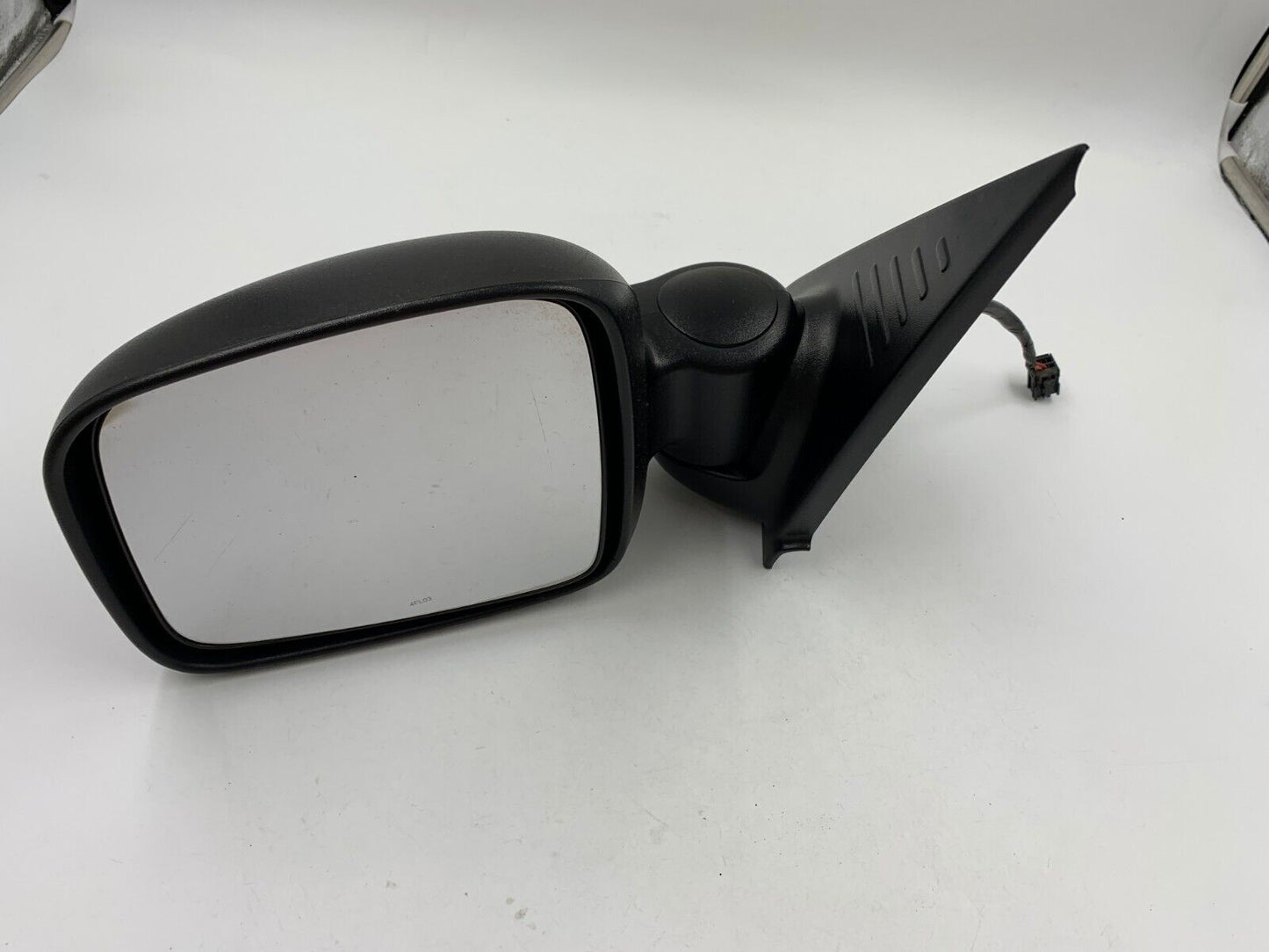 2002-2007 Jeep Liberty Driver Side View Power Door Mirror Black OEM G03B43004