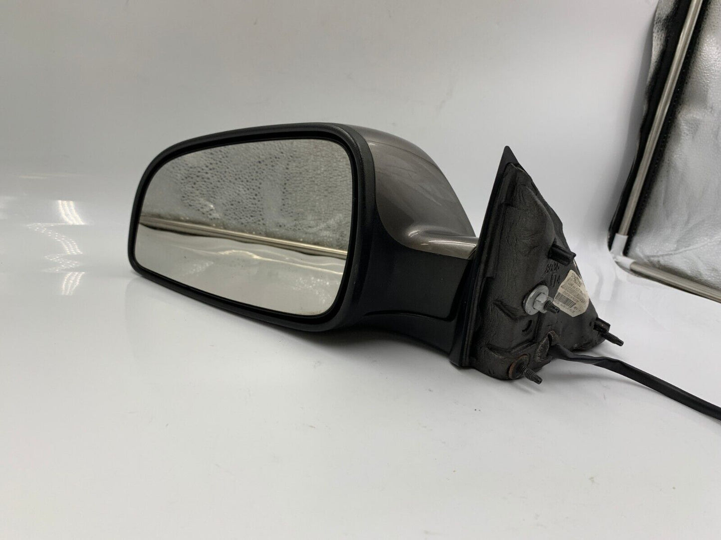 2008-2012 Chevrolet Malibu Driver Side View Power Door Mirror Gray OEM J01B30045