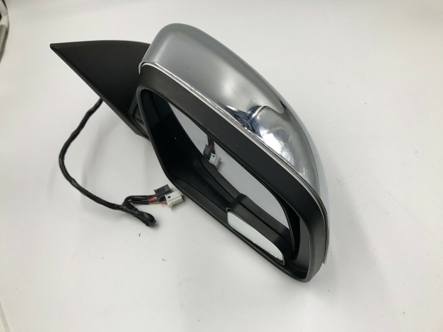 2011-2019 Dodge Durango Passenger Side View Power Door Mirror Chrome F02B01001