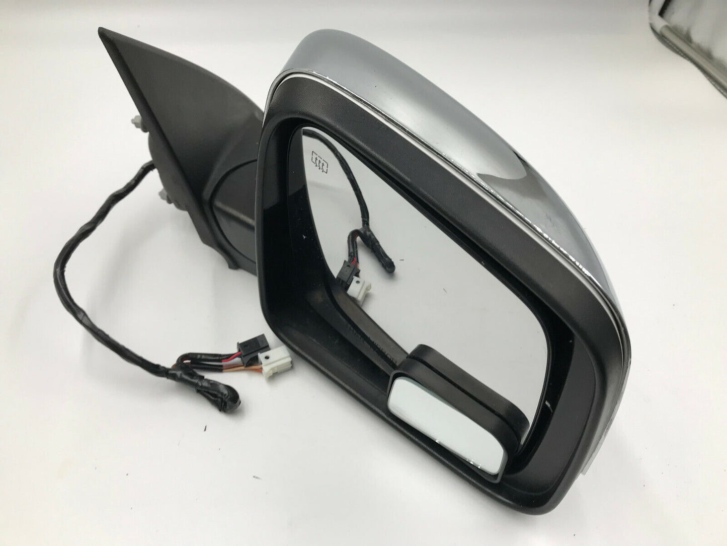 2011-2019 Dodge Durango Passenger Side View Power Door Mirror Chrome F02B01001