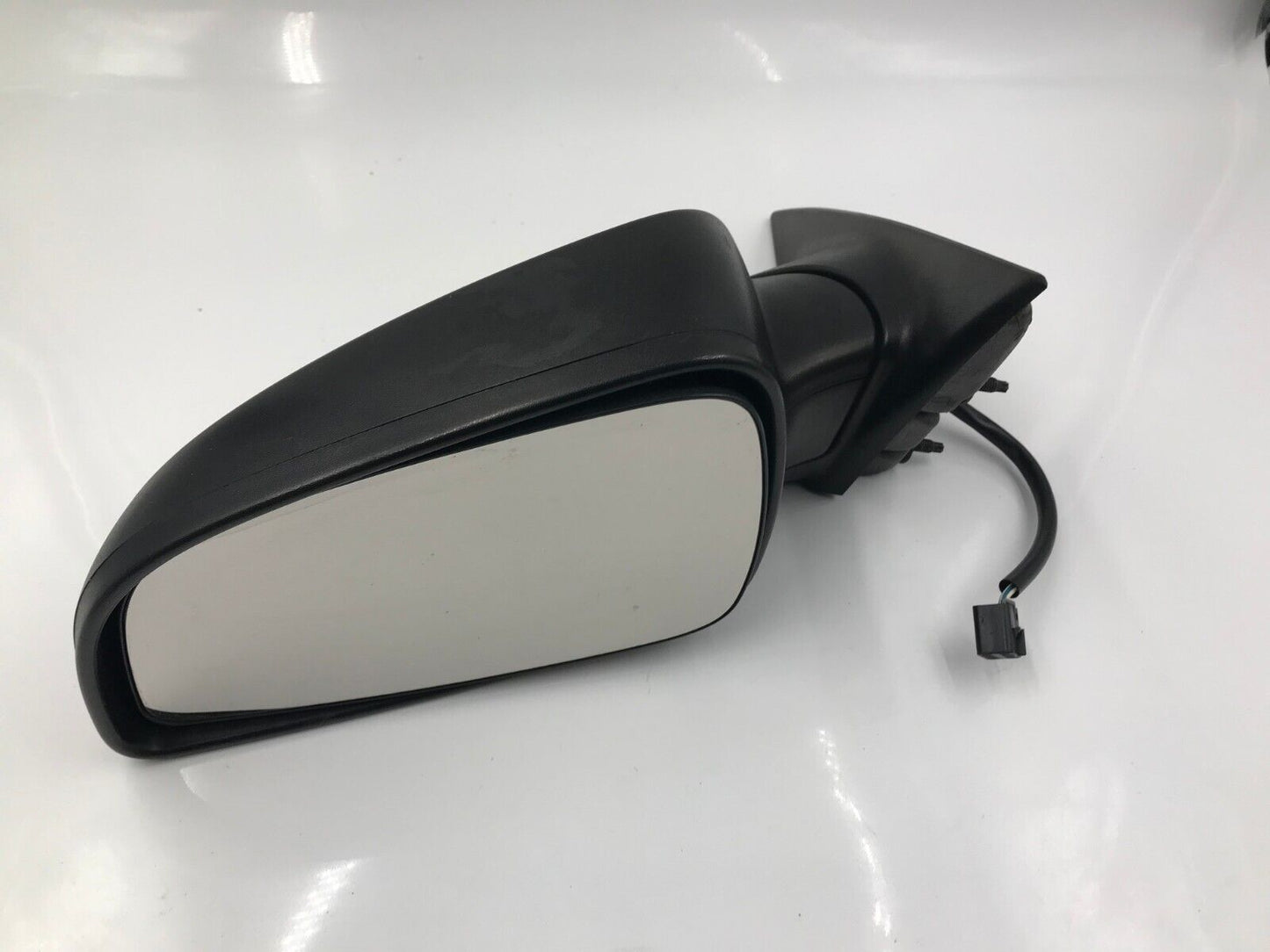 2008-2012 Chevrolet Malibu Driver Side View Power Door Mirror Black J03B52001