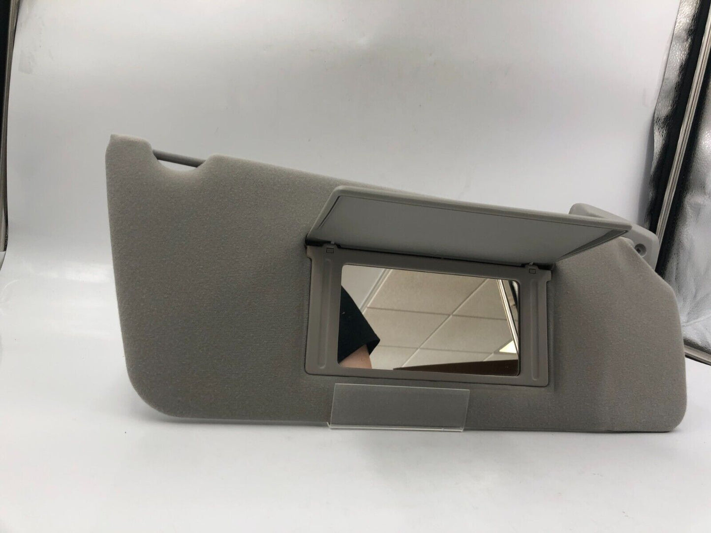 2004-2008 Ford F150 Passenger Sun Visor Sunvisor Gray OEM H03B48001