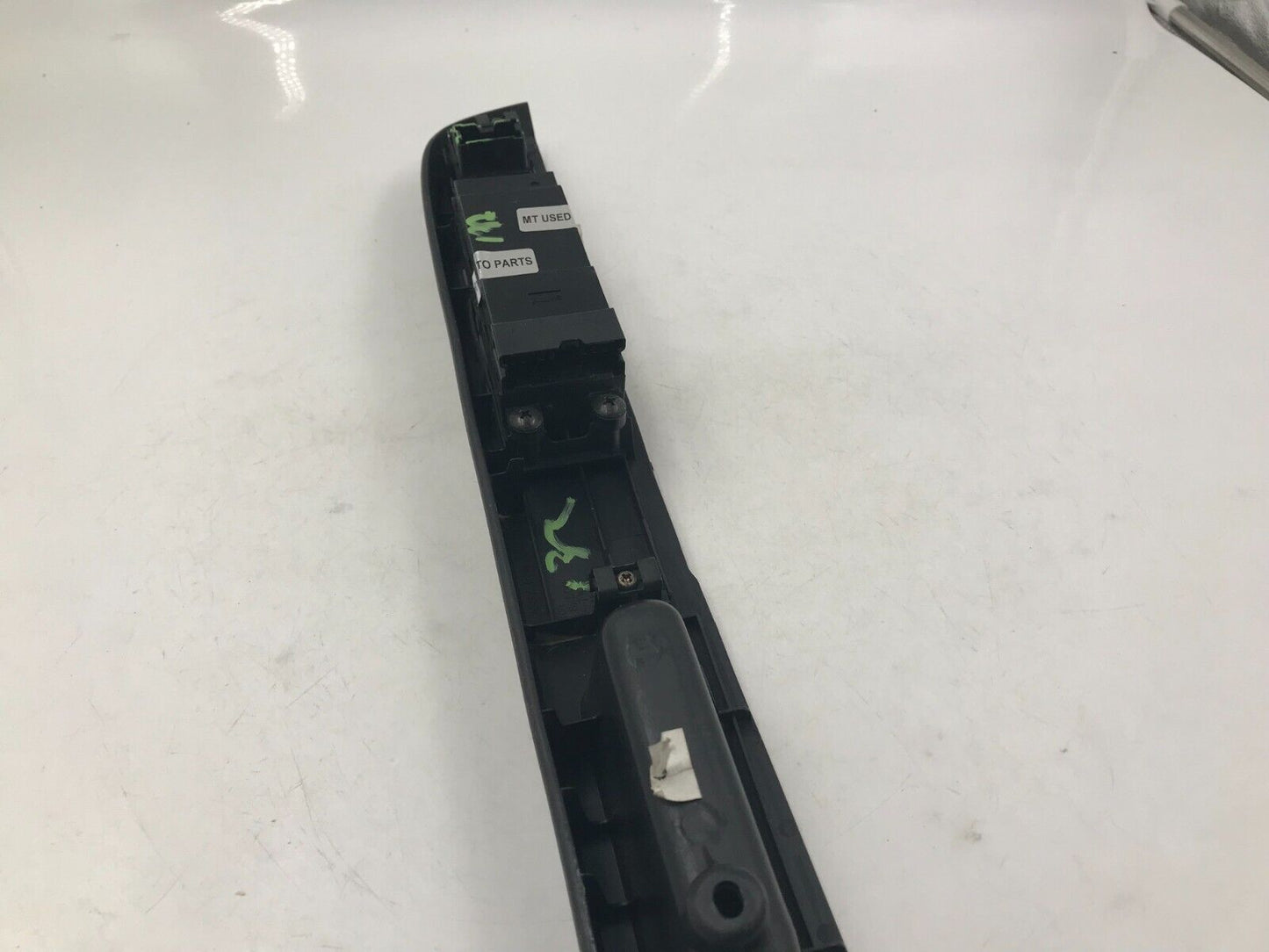 2000-2004 Nissan XTerra Master Power Window Switch OEM D02B51044