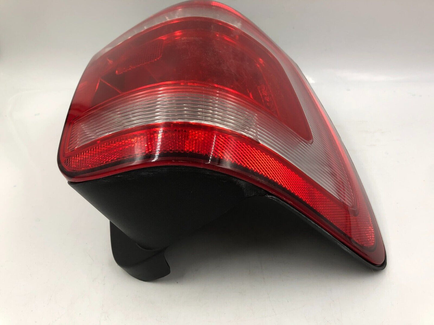 2008-2012 Ford Escape Driver Side Tail light Taillight OEM K04B21070