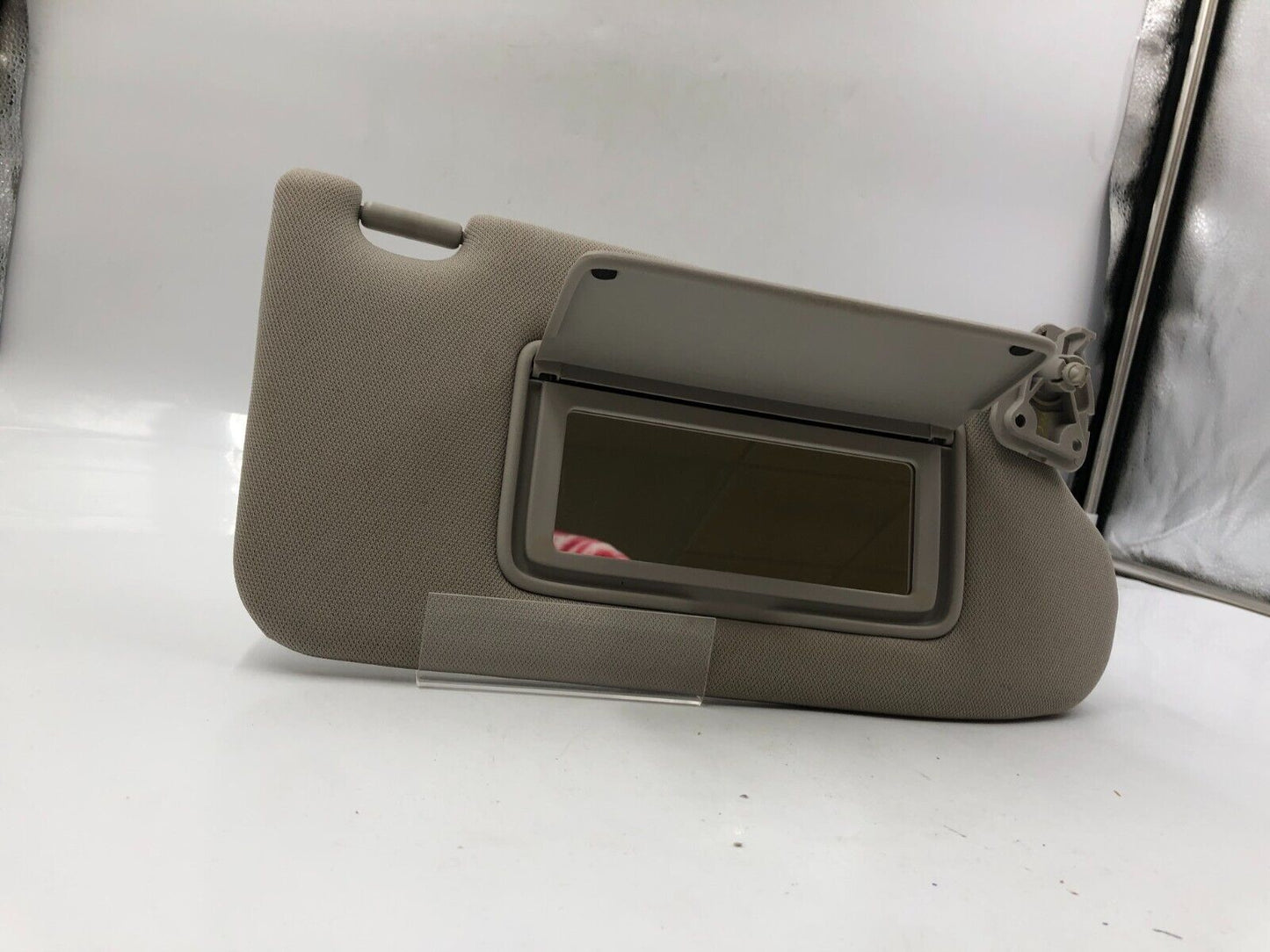 2013-2018 Nissan Altima Passenger Sun Visor Sunvisor Gray Illumination F04B24083