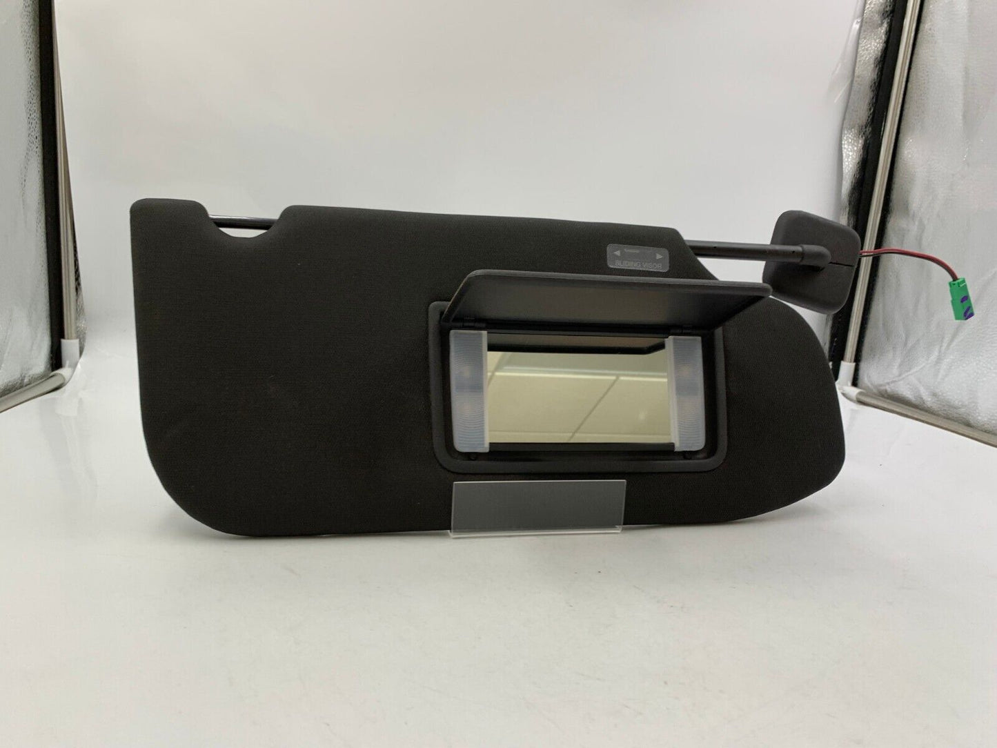 2013-2019 Ford Taurus Passenger Sun Visor Sunvisor Black Illuminated C01B04060