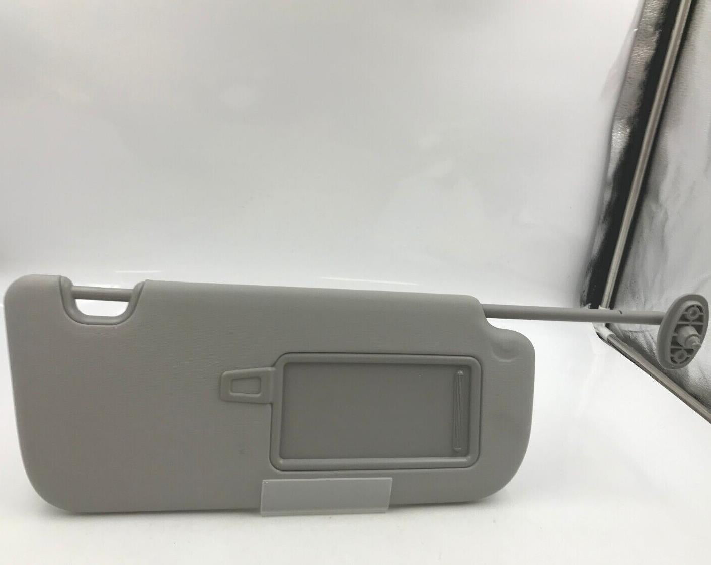 2014-2019 Kia Soul Passenger Sun Visor Sunvisor Gray OEM E02B29062