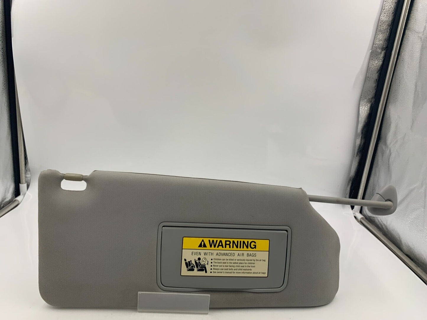 2005 Honda Odyssey Passenger Sun Visor Sunvisor Illuminated Gray OEM F03B49026