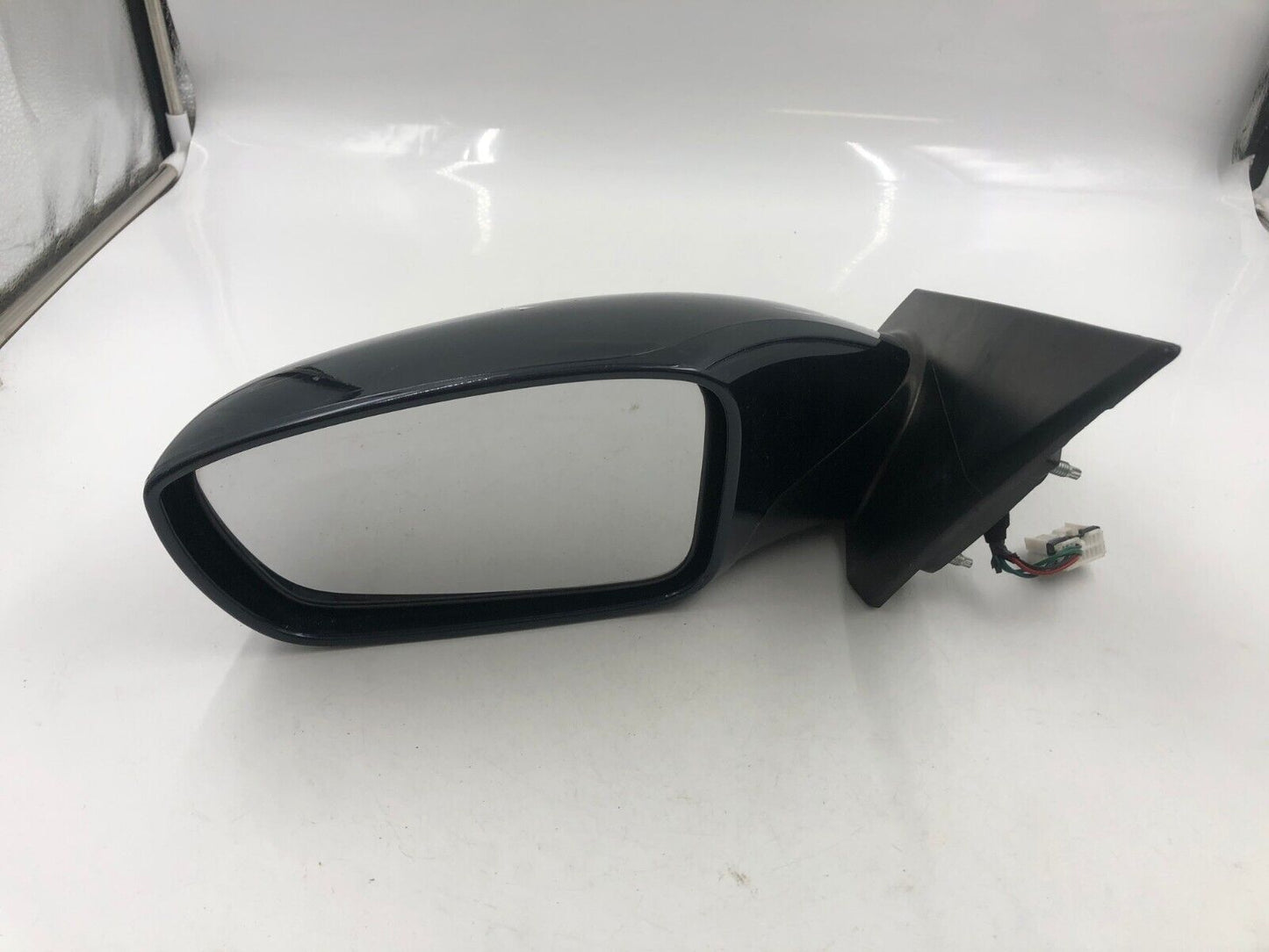 2011-2014 Hyundai Sonata Driver Side View Power Door Mirror Gray OEM E04B40073