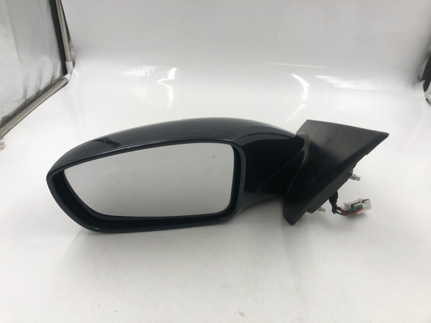 2011-2014 Hyundai Sonata Driver Side View Power Door Mirror Gray OEM E04B40073