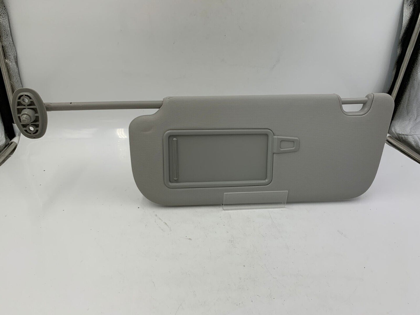 2014-2019 Kia Soul Driver Sun Visor Sunvisor Gray Illuminated OEM A02B33038