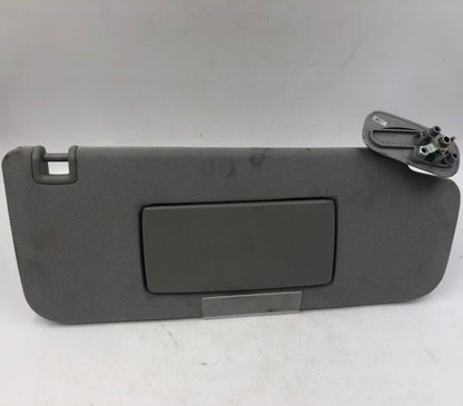 2014-2019 Chevrolet Silverado 1500 Passenger Sun Visor Sunvisor OEM A01B10024