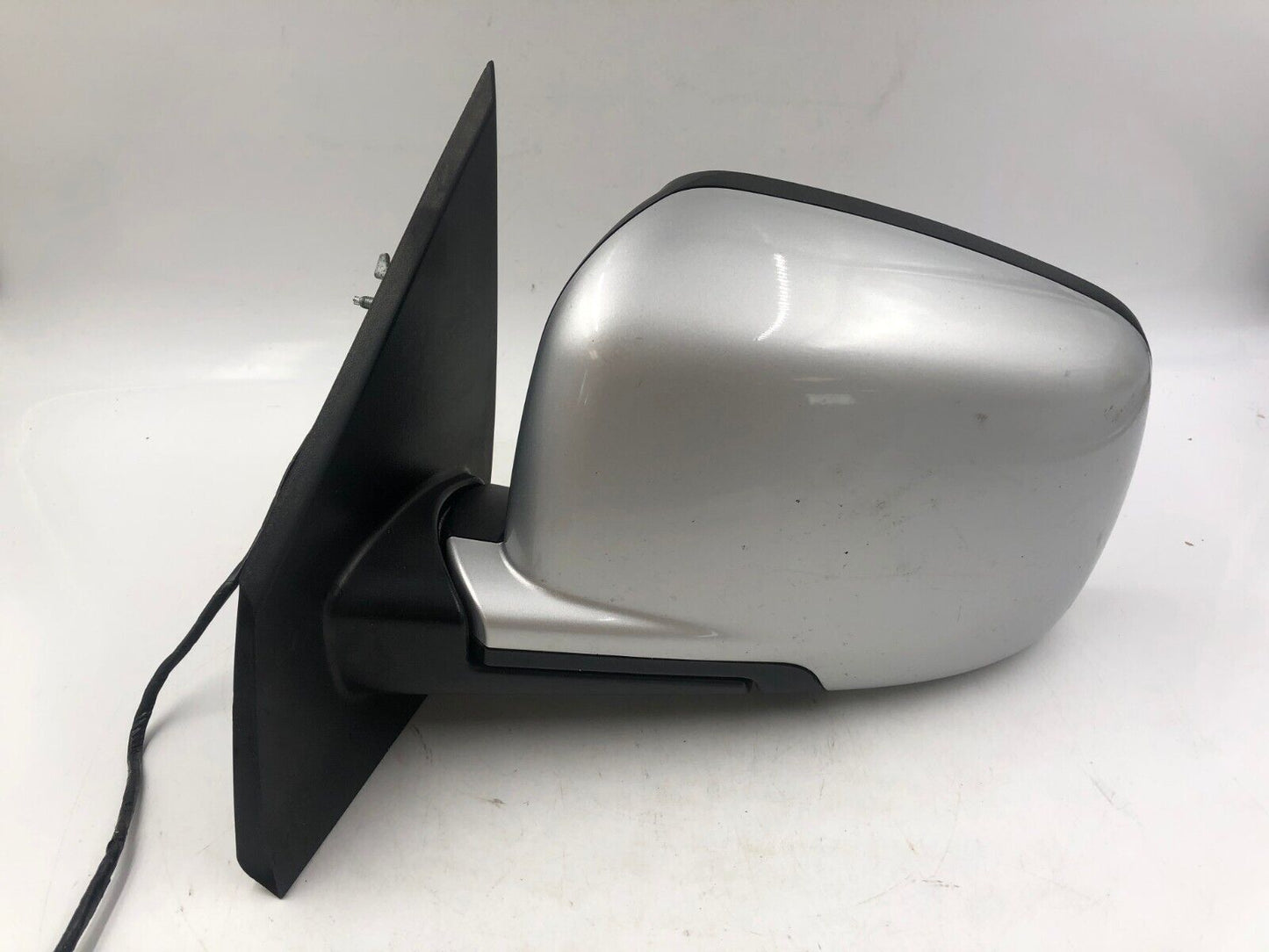 2011-2015 Dodge Journey Driver Side View Power Door Mirror Silver OEM A01B36029