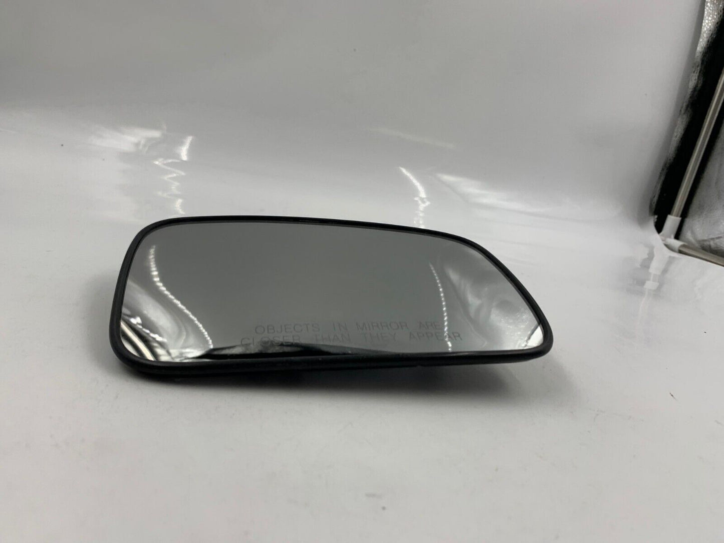 2003-2009 Kia Sorento Passenger Side View Power Door Mirror Glass Only A04B14033