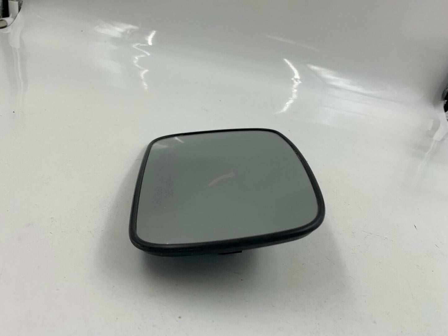 2003-2009 Kia Sorento Passenger Side View Power Door Mirror Glass Only A04B14033