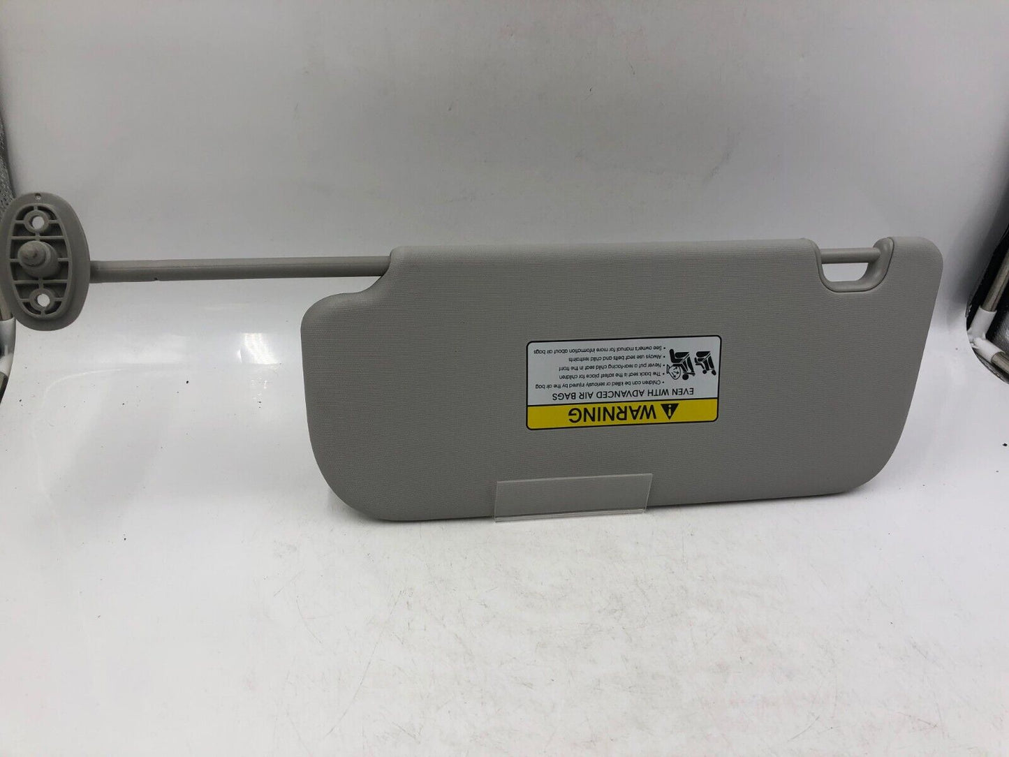 2014-2019 Kia Soul Passenger Sun Visor Sunvisor Gray Illuminated OEM B02B14045