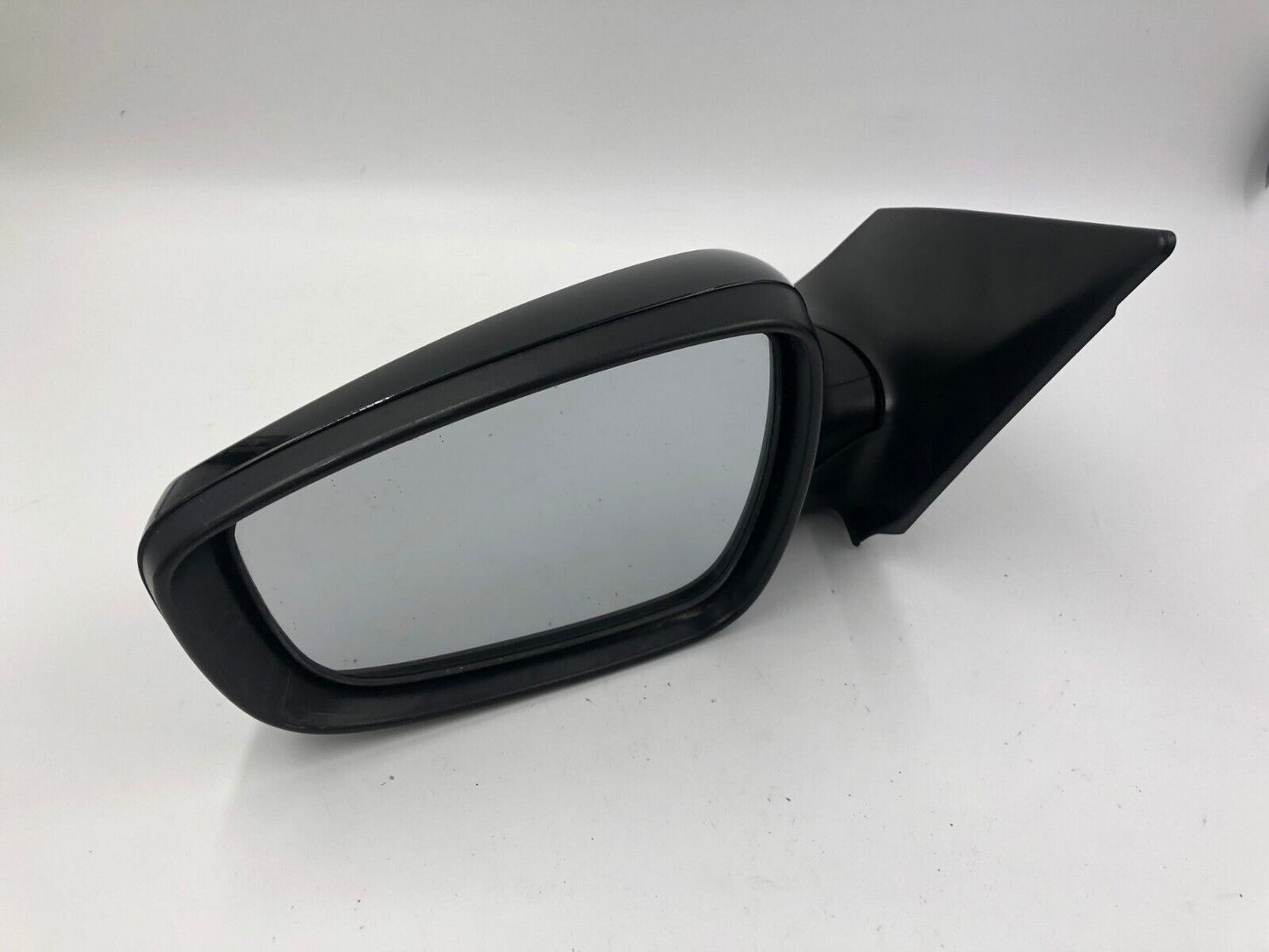 2011-2015 Hyundai Elantra Driver View Power Door Mirror Black OEM C01B21038