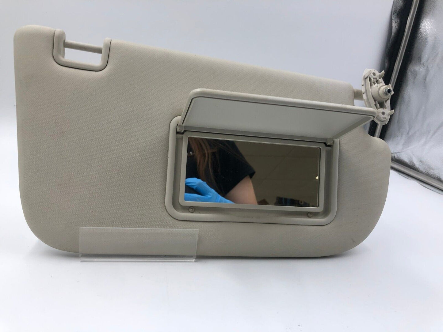 2013-2018 Ford Focus Passenger Sun Visor Sunvisor Ivory OEM B01B22069