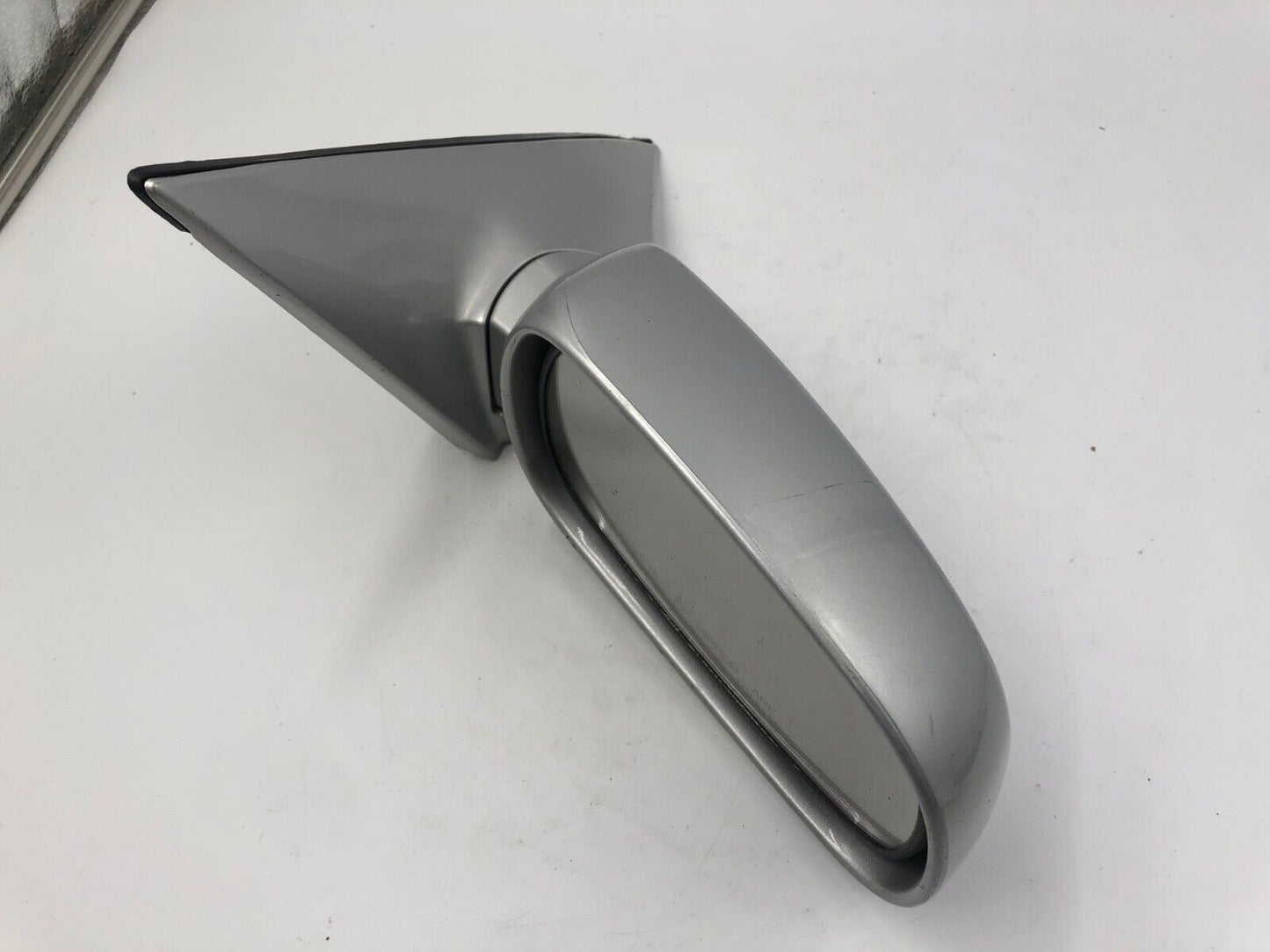 2004-2006 Suzuki Verona Passenger Side View Power Door Mirror Silver C04B26050