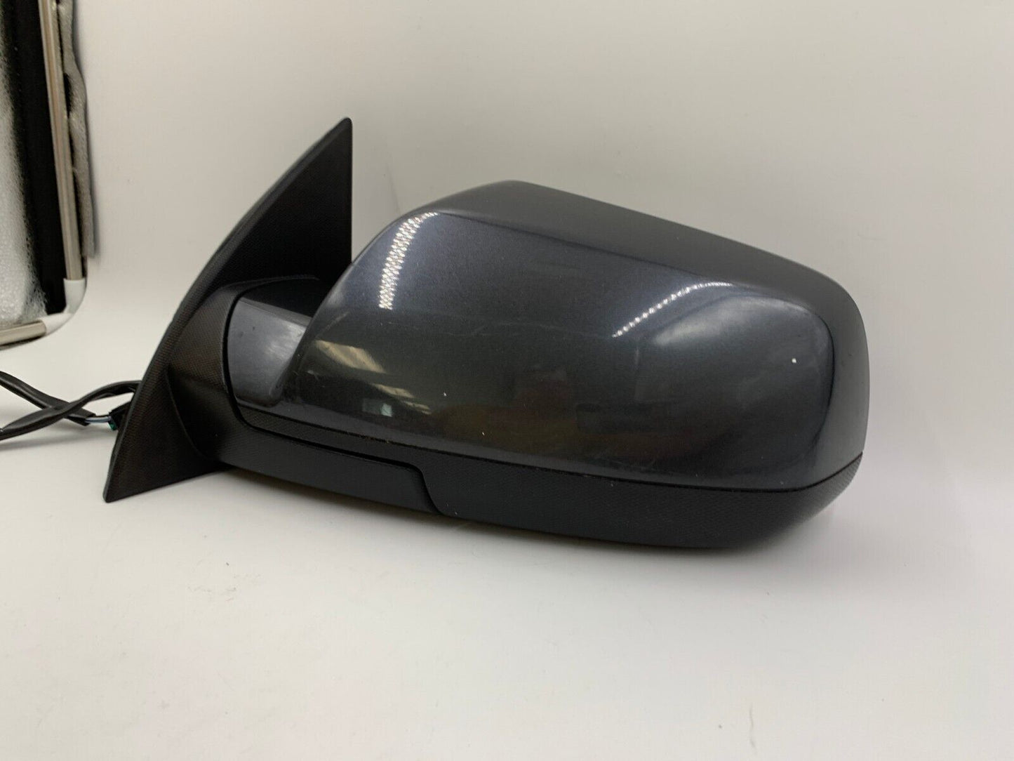 2010-2011 Chevrolet Equinox Driver View Power Door Mirror Gray OEM D02B52015