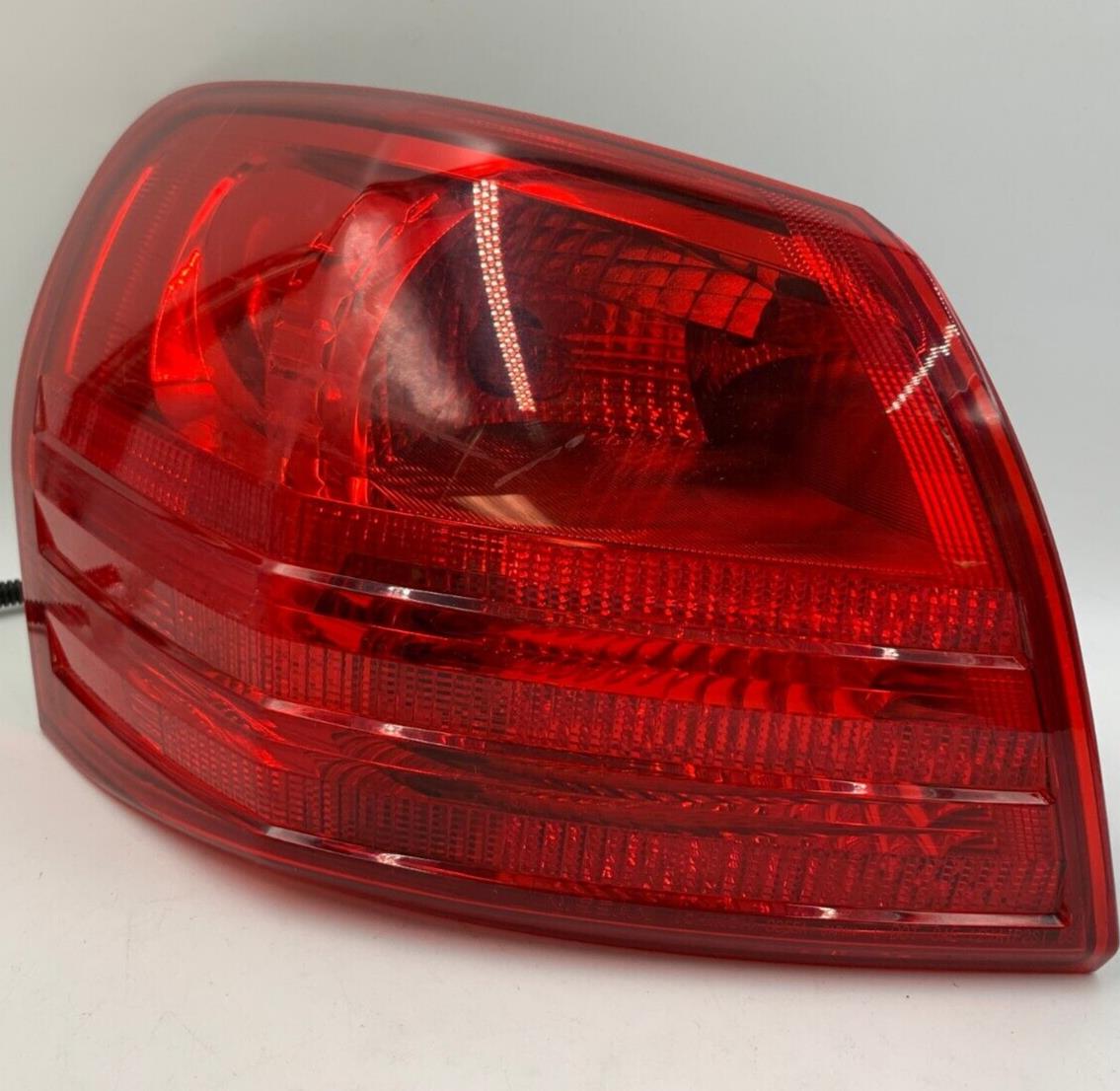 2008-2015 Nissan Rogue Driver Side Tail Light Taillight OEM C04B52067