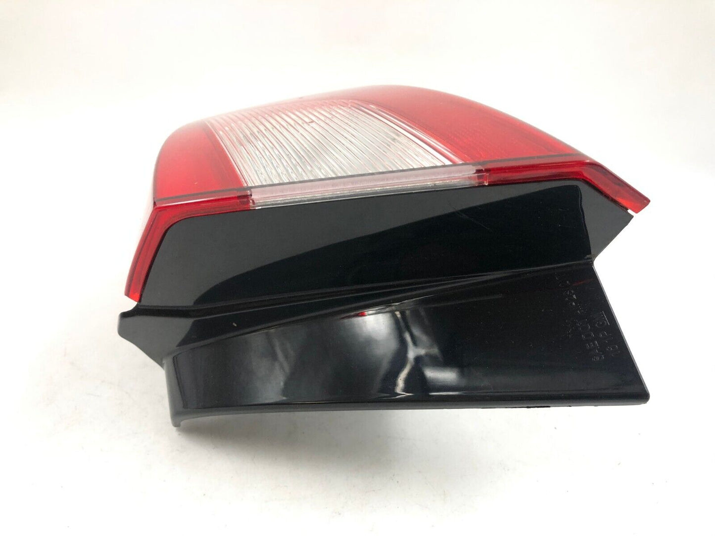 2017-2019 Chevrolet Cruze Sedan Passenger Side Tail Light Taillight OE D03B14036