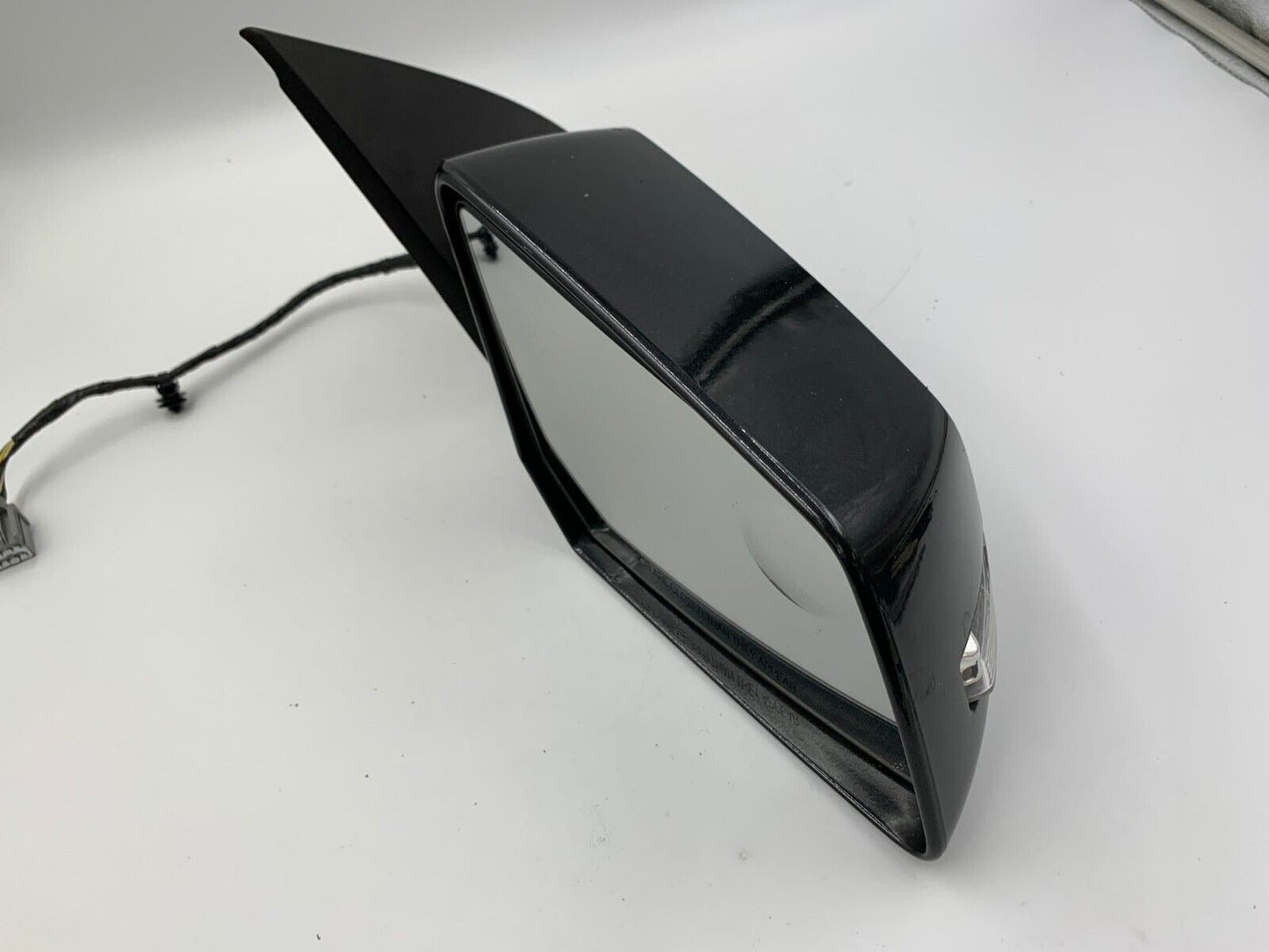 2009-2014 GMC Acadia Passenger Side View Power Door Mirror Charcoal C01B40025