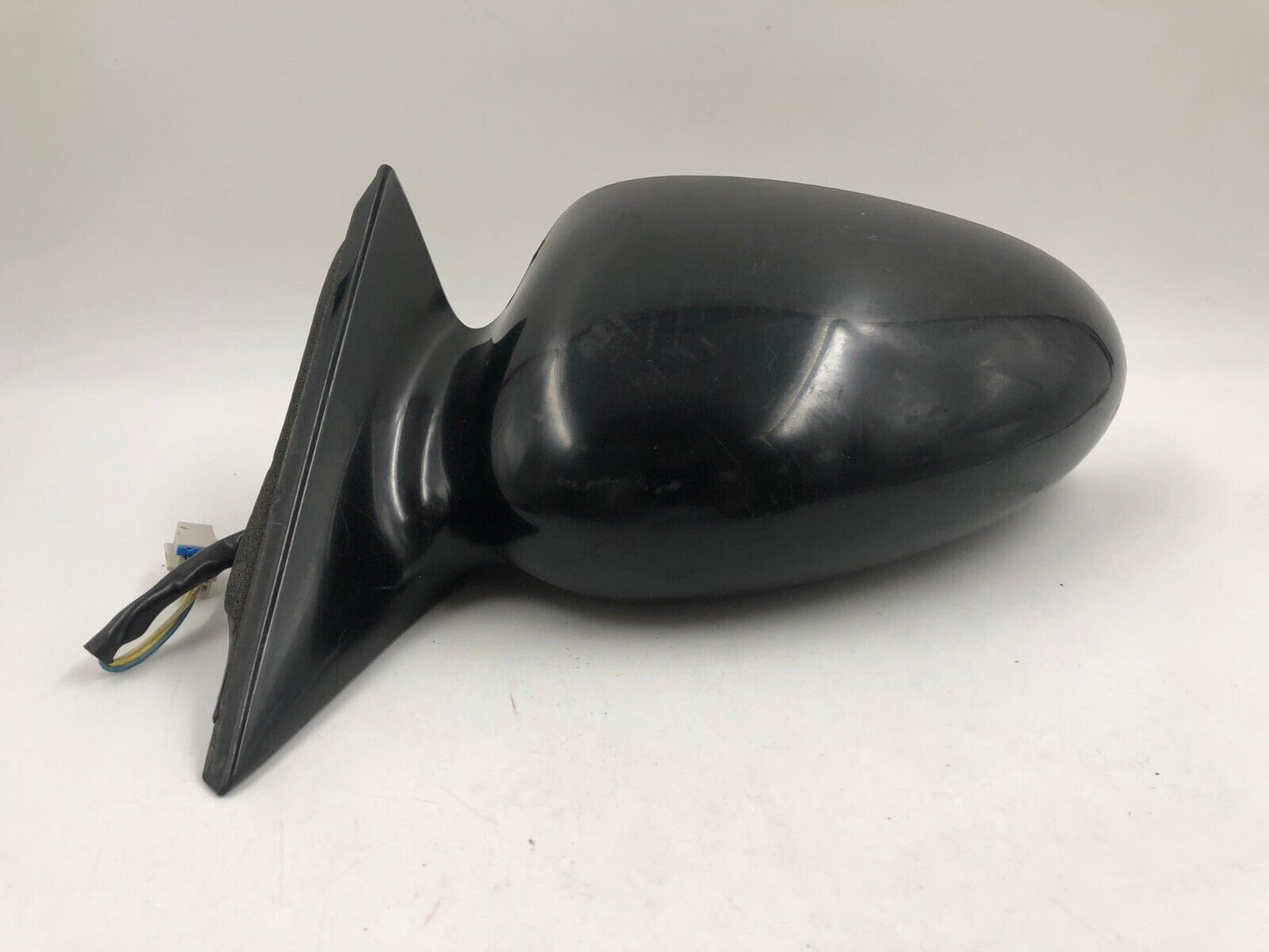 2004-2007 Chevrolet Monte Carlo Driver Side Power Door Mirror Black D03B51046