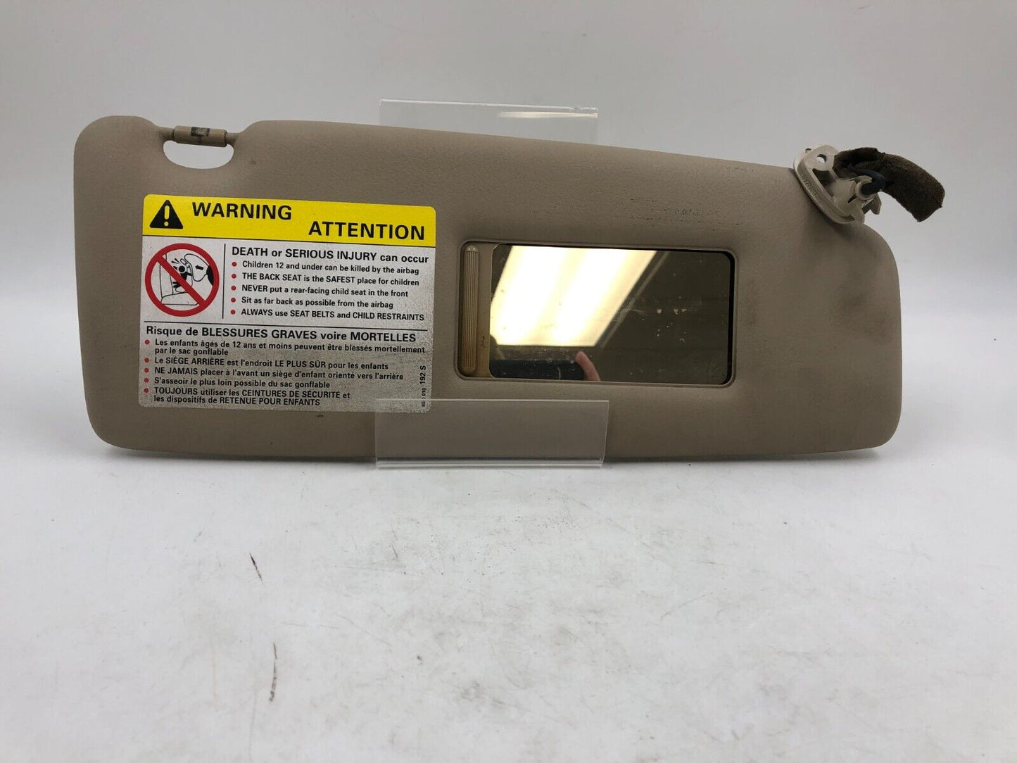 2003-2009 Audi A4 Passenger Sun Visor Sunvisor Illumination Beige OEM D03B38045