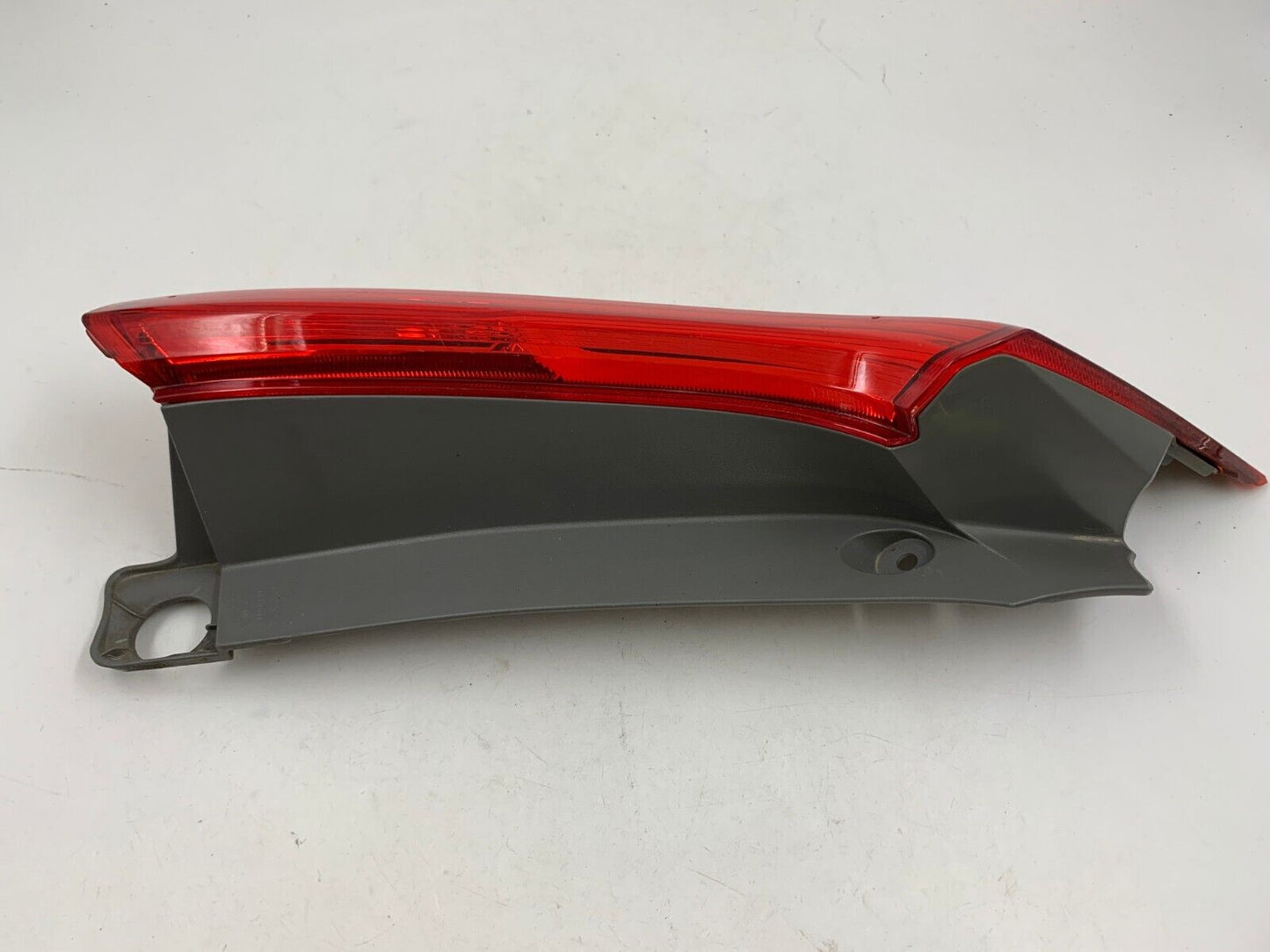 2012-2014 Honda CR-V Driver Side Upper Tail Light Taillight OEM D01B01010