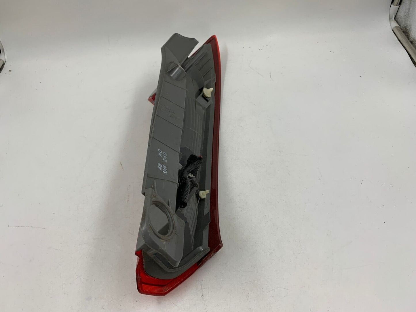 2012-2014 Honda CR-V Driver Side Upper Tail Light Taillight OEM D01B01010