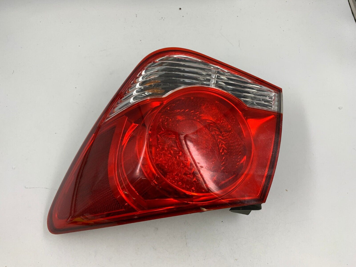 2011-2016 Chevrolet Cruze Passenger Side Tail Light Taillight OEM B04B35001