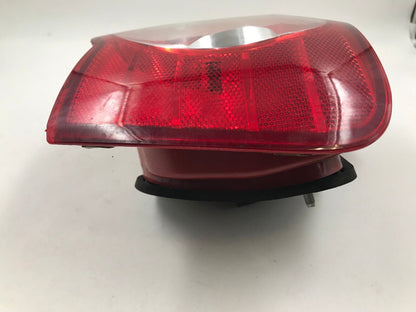 2008-2010 Volkswagen Passat Sedan Passenger Side Tail Light Taillight E01B50026