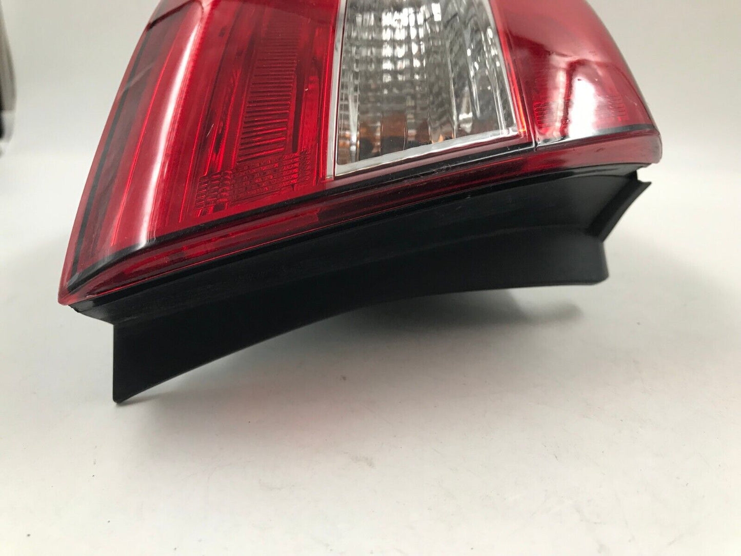 2015-2017 Hyundai Sonata Driver Side View Tail Light Taillight OEM D04B54049