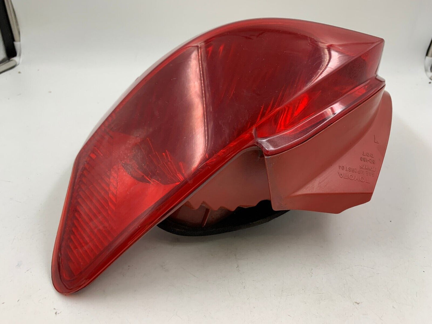 2006-2008 Toyota Yaris Passenger Side Tail Light Taillight OEM G02B44007