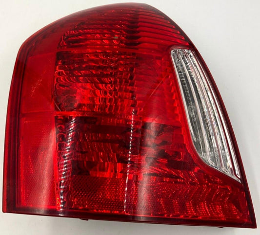 2006-2011 Hyundai Accent Driver Side Tail Light Taillight OEM C02B04030