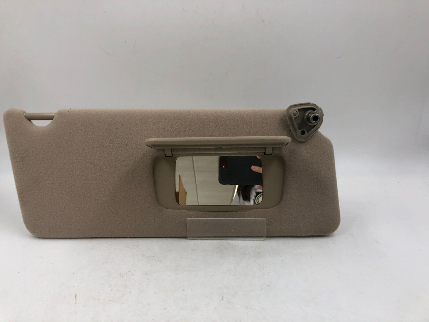 2002-2004 Toyota Camry Passenger Sun Visor Sunvisor Beige OEM D04B08008