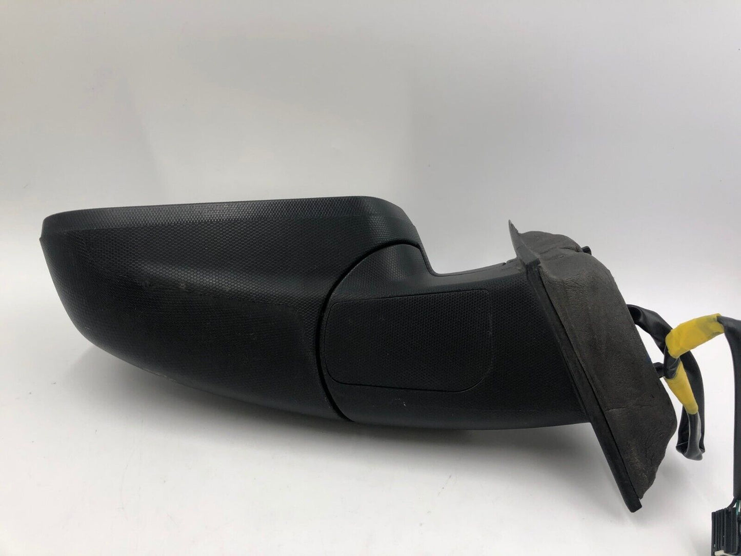 2010-2011 GMC Terrain Driver Side Power Door Mirror Black OEM E03B23022