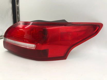 2015-2018 Ford Focus Sedan Passenger Side Tail Light Taillight OEM E03B43068