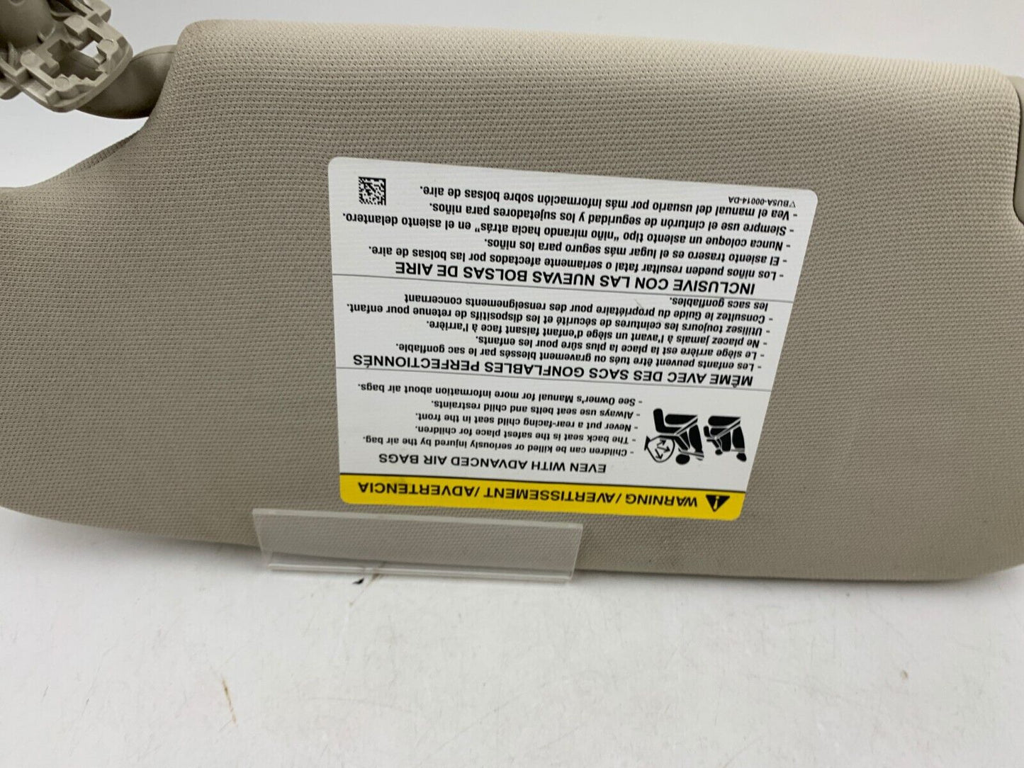 2019-2020 Ford Fusion Passenger Sun Visor Sunvisor Gray Illumination E04B33055