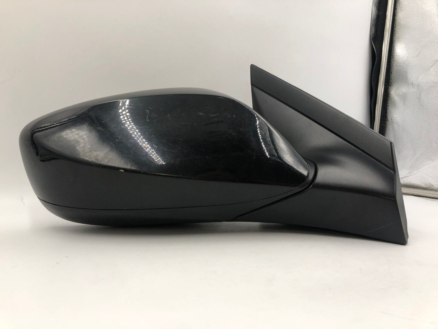 2012-2017 Hyundai Accent Passenger Side View Manual Door Mirror Black E04B46061