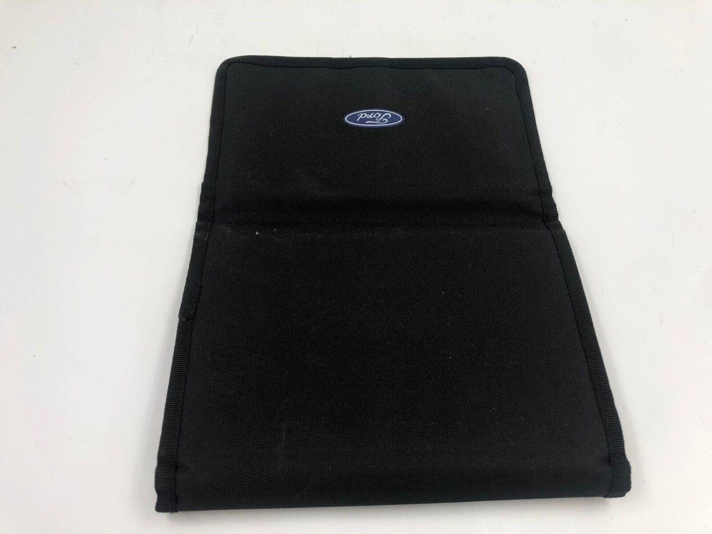 2018 Ford Focus Owners Manual Set with Case OEM E04B02051