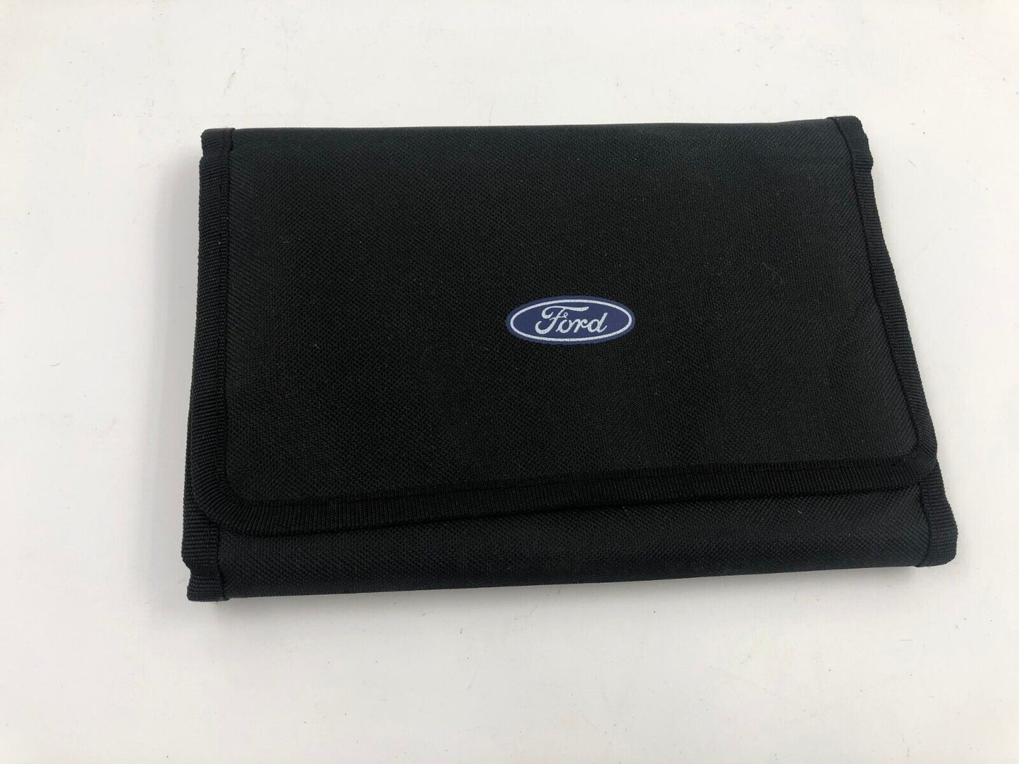 2018 Ford Focus Owners Manual Set with Case OEM E04B02051