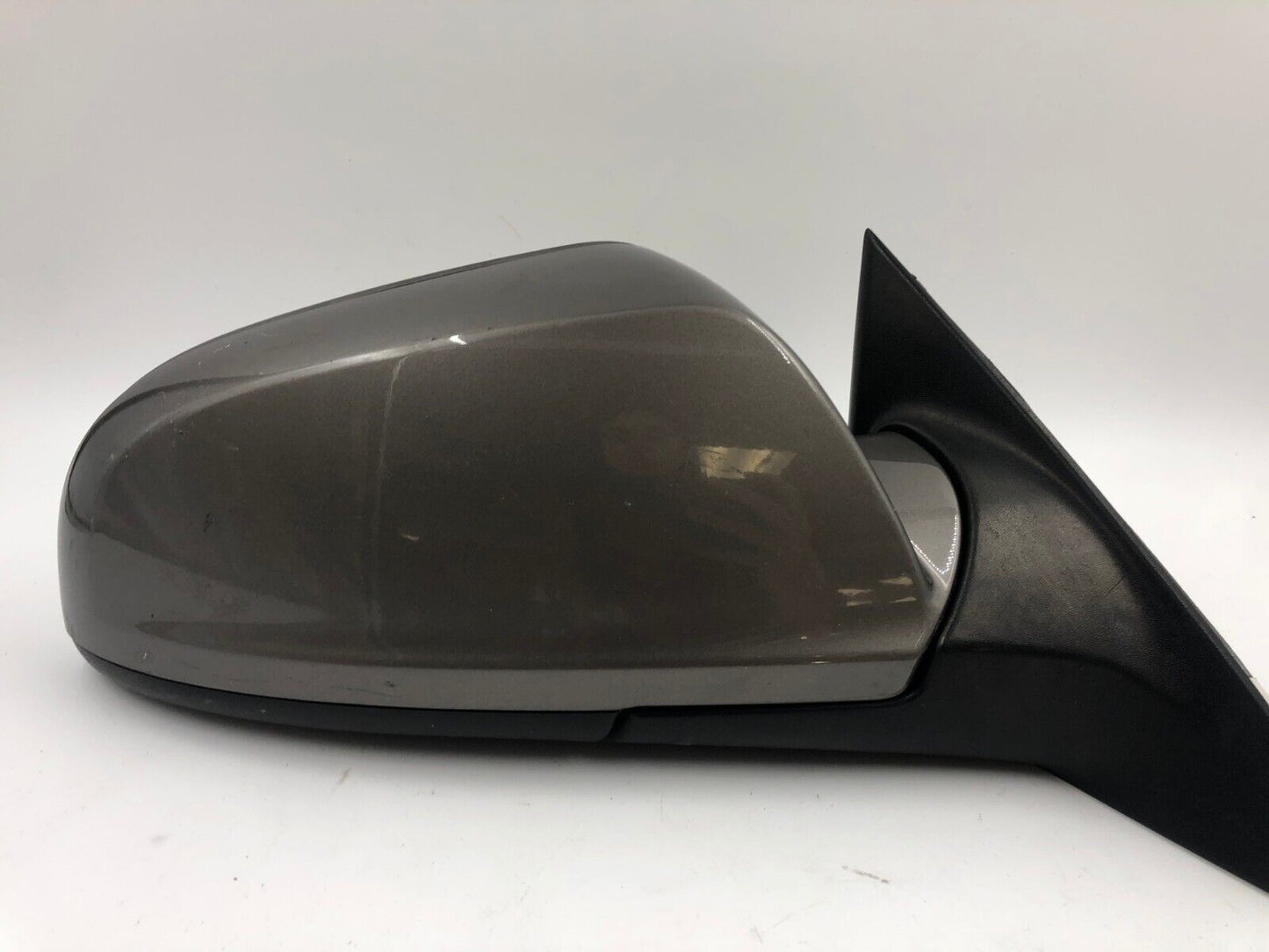 2008-2012 Chevrolet Malibu Passenger Side Power Door Mirror Gray OEM H01B09024